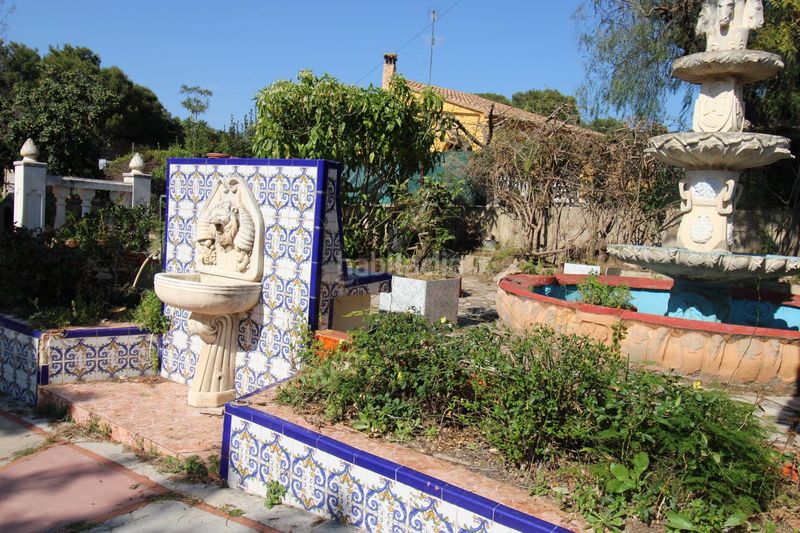 Foto a791bbba-cb5f-496b-a9e0-76a550a0a41d. Xalet amb aparcament piscina a Moncada