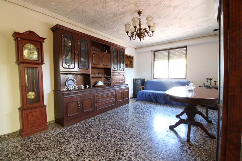 Foto a7984efd-13f9-47f6-a7ec-fbb3de7ec33b. Xalet amb aparcament piscina a Moncada