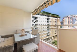 Flat in Jorge comin metge pediatr 6. Vivienda con piscina, plaza de garaje y trastero