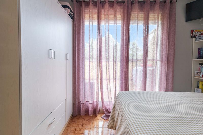 Foto f25dbe00-7c19-4430-9842-734317af1c1e. Casa adossada amb aparcament a Avenida de Abril-9 de Octubre Sagunt