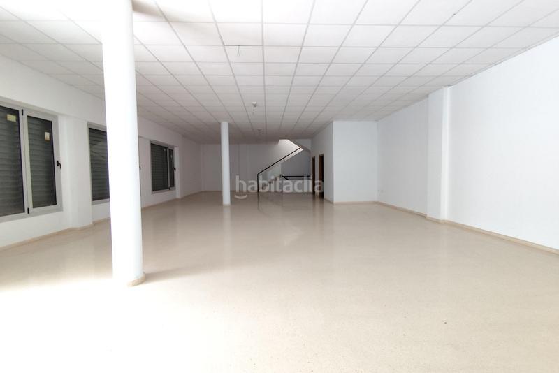 Foto 14a2c85f-8663-4738-83b8-55c5e41d15cf. Alquiler local comercial en nou d'octubre 9 local comercial a estrenar en Paterna