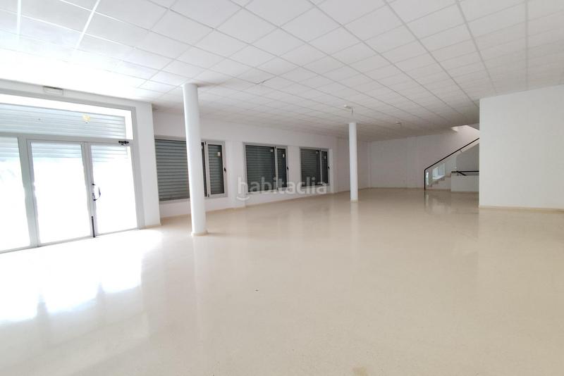 Foto 81f9908f-7278-4b87-9cf0-5944ca18010b. Alquiler local comercial en nou d'octubre 9 local comercial a estrenar en Paterna