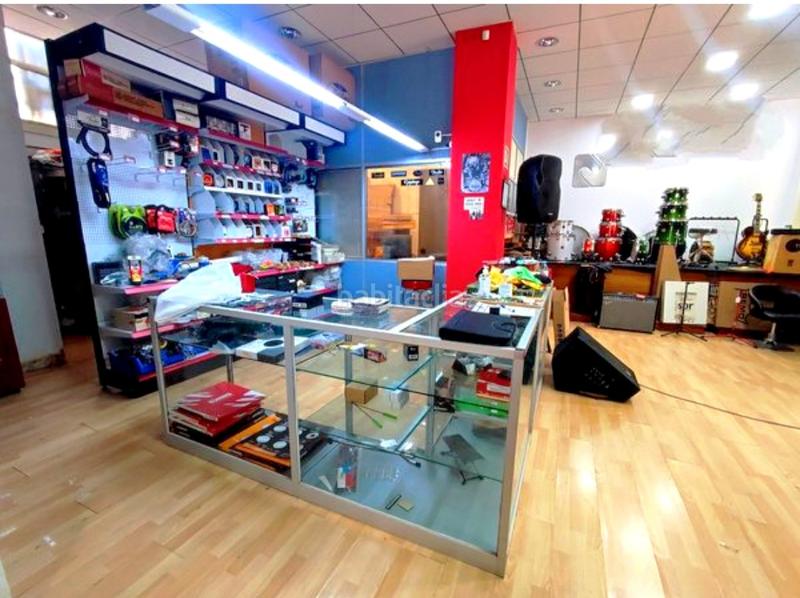 Foto f6b1db24-acaf-4e8c-9bc4-e02caf517f36. Rent business premise in Barrio Alto - San Félix Almería
