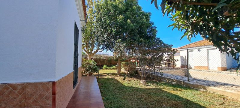 Foto a7e83f3b-87cf-43ce-bc1a-ff215ca6c97b. Chalet avec cheminée piscine dans Los Franceses - La Vega Chiclana de la Frontera