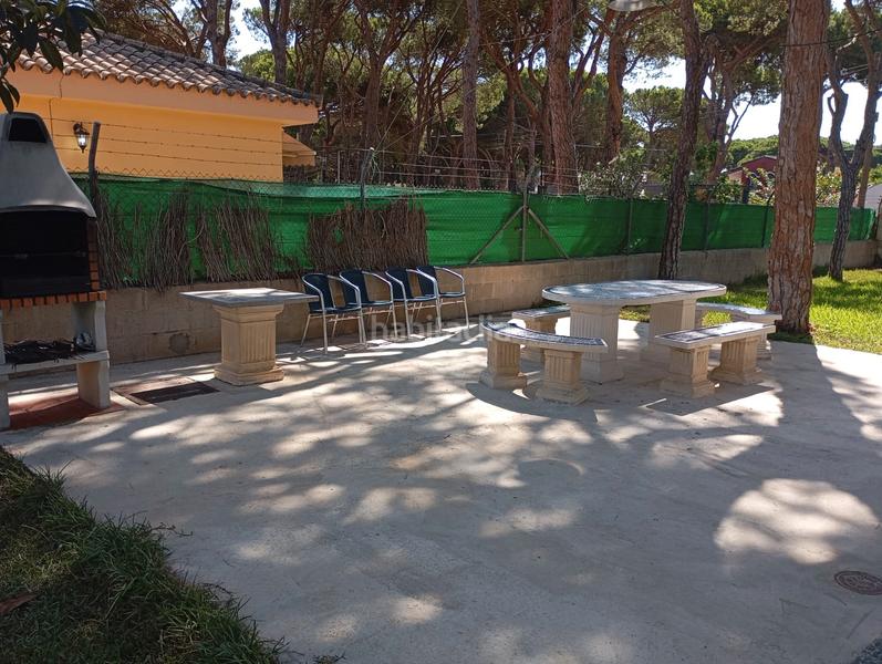 Foto 159c034d-cc45-4661-b119-26ebdb94796b. Chalet  segregado en rana verde en Las Lagunas - Campano Chiclana de la Frontera