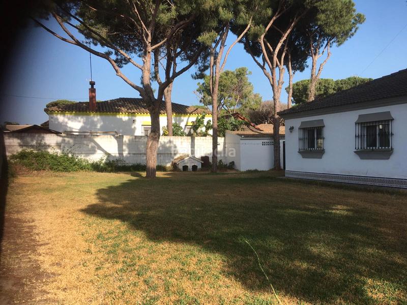 Foto a2468d9b-19cd-4ab9-a709-65107a157b21. Chalet  segregado en rana verde en Las Lagunas - Campano Chiclana de la Frontera