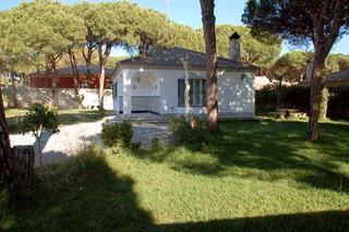 Chalet in Las Lagunas - Campano. Chalet segregado en rana verde