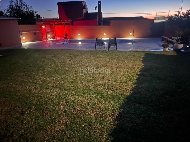 Foto f05c56bc-c3fb-461d-b2ed-1f9f0c752895. Xalet amb aparcament piscina a Los Gallos Chiclana de la Frontera