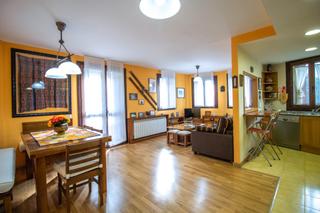 Appartement  Calle iglesia 2. Amplio piso de 2 dormitorios con terraza