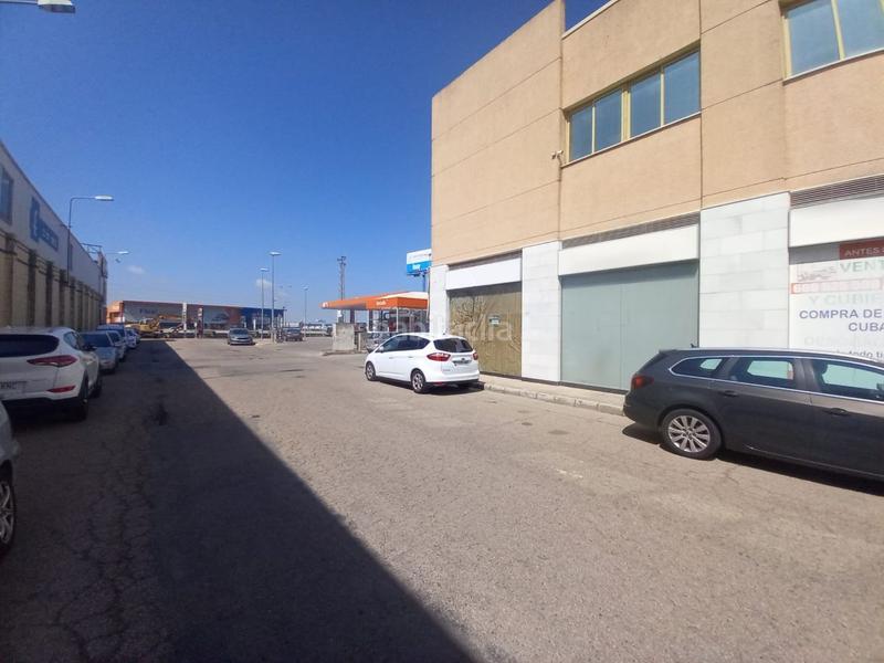 Foto e55b4a8e-9a46-4ace-a518-e2a1de9892eb. Local comercial a La Paz Alcalá de Guadaira