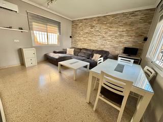 Casa adossada a Umbrete. Adosado en venta en umbrete, 3 dormitorios.