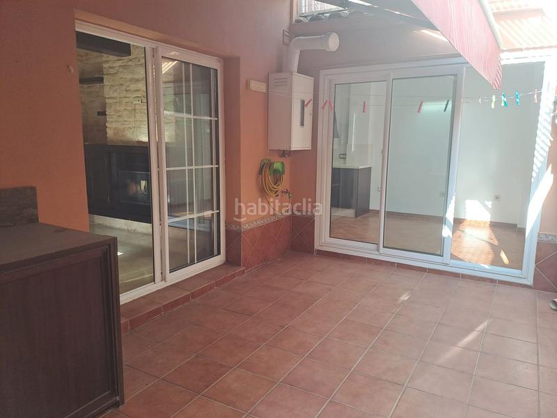 Foto 06633424-d1dd-4618-81dd-aaa5bbd892be. Casa amb calefacció aparcament piscina a Urbadiez - Entrepuentes Sevilla