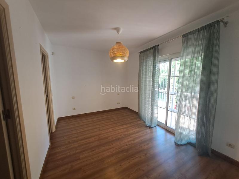 Foto 17405edd-6775-43c1-90f0-47ae21515cf7. Casa amb calefacció aparcament piscina a Urbadiez - Entrepuentes Sevilla