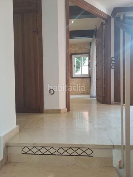 Foto 867f0493-41e8-4690-9076-8bafac340eb7. Casa amb calefacció aparcament piscina a Urbadiez - Entrepuentes Sevilla