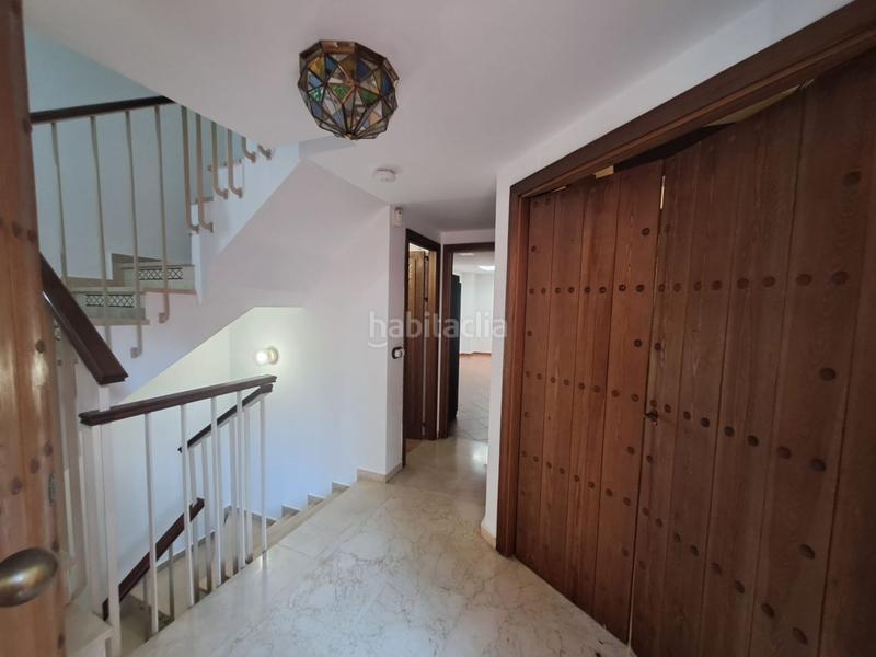 Foto 978b820c-7ace-4146-82ab-c3810a0cc8ee. Casa amb calefacció aparcament piscina a Urbadiez - Entrepuentes Sevilla