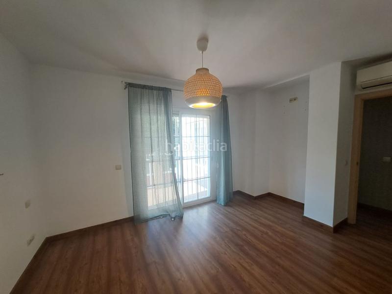 Foto a69aa758-301b-417e-a84f-a5961c0081bf. Casa amb calefacció aparcament piscina a Urbadiez - Entrepuentes Sevilla