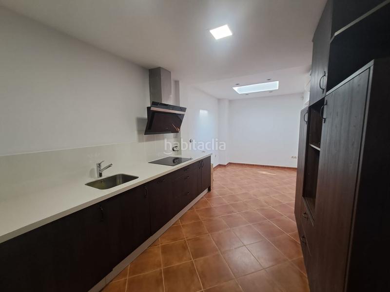 Foto b6e746db-9032-46a5-a34d-619ded19c975. Casa amb calefacció aparcament piscina a Urbadiez - Entrepuentes Sevilla