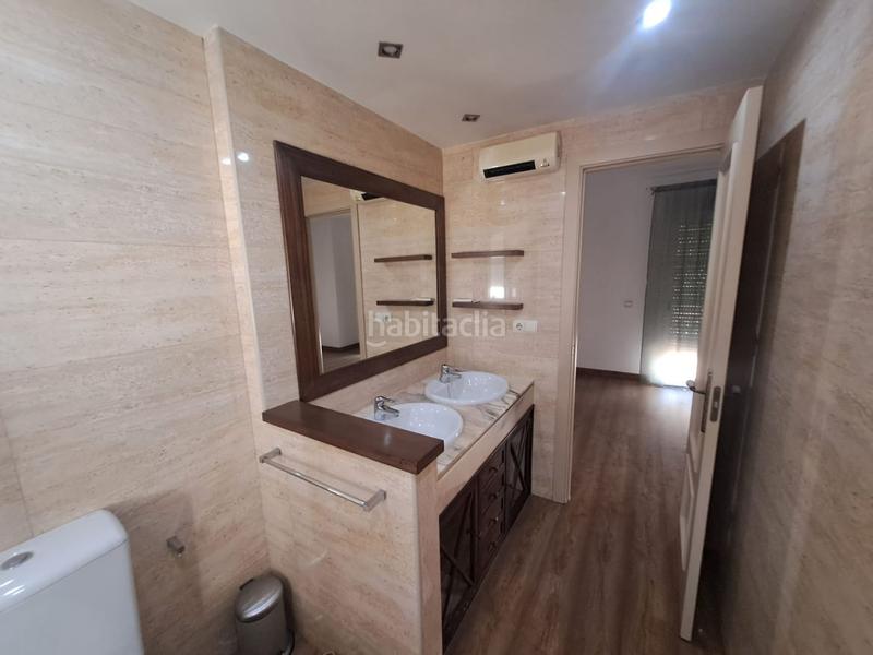 Foto ca3cd95f-d5df-4c6c-8682-e022d7321249. Casa amb calefacció aparcament piscina a Urbadiez - Entrepuentes Sevilla