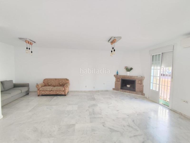 Foto 00a09806-8e7a-4f26-b97e-eba0974ccbcc. Casa adosada adosado en venta , 4 dormitorios. en Bollullos de la Mitación