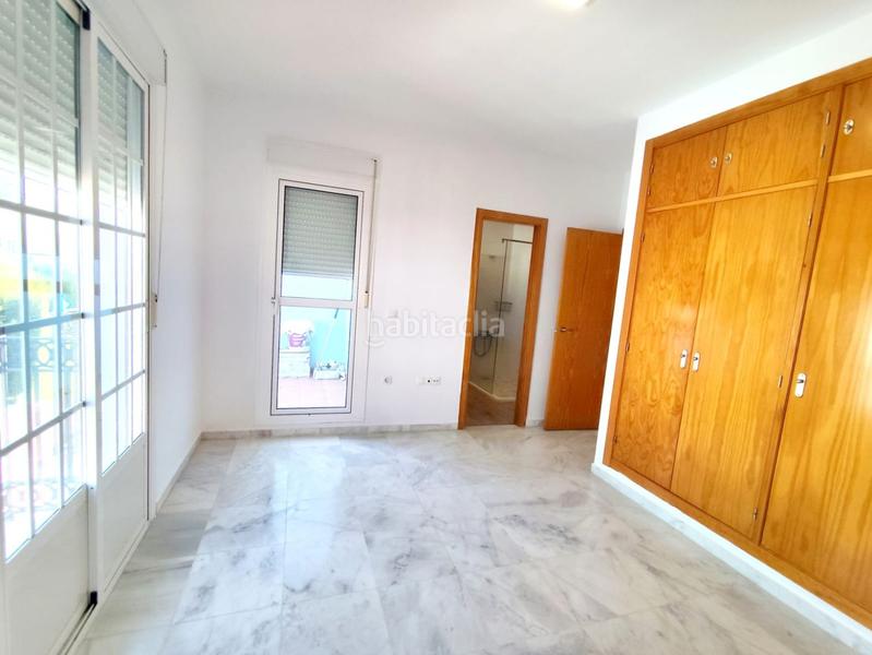 Foto 3694561b-5999-46ed-b34d-e3945682973d. Casa adosada adosado en venta , 4 dormitorios. en Bollullos de la Mitación