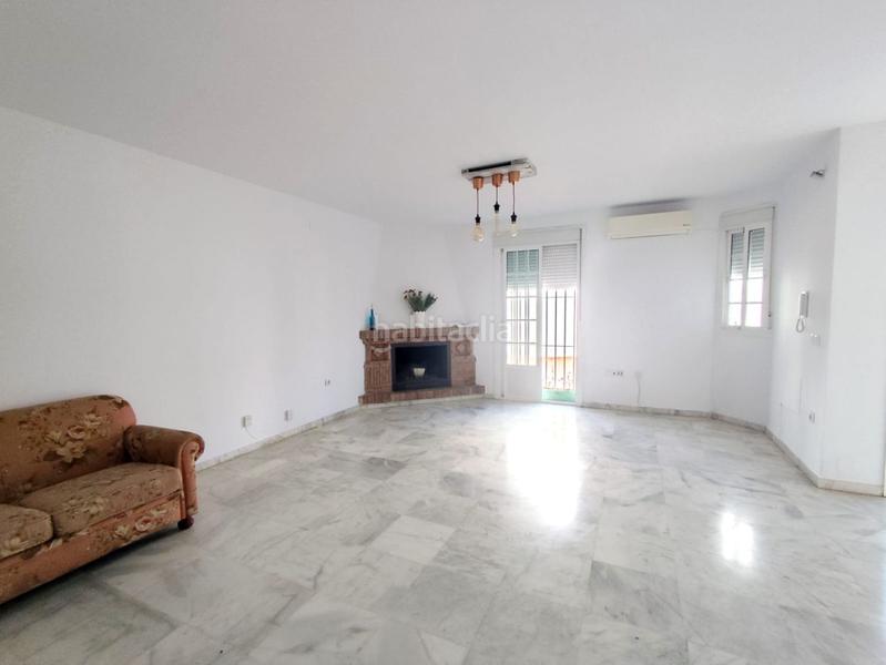 Foto 6cf17ac5-f226-4b1a-bf75-fe827c5a138a. Casa adosada adosado en venta , 4 dormitorios. en Bollullos de la Mitación