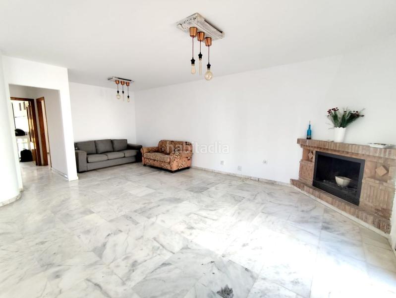 Foto 9adfb4a1-b450-4199-96d8-0963dd40cec2. Casa adosada adosado en venta , 4 dormitorios. en Bollullos de la Mitación