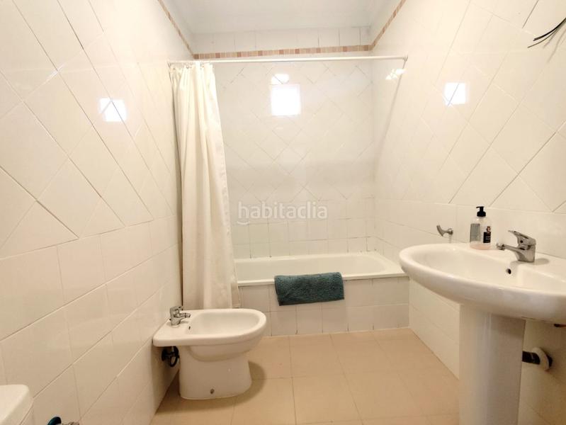 Foto b5e72485-4fff-4228-ba84-df441834f5f7. Casa adosada adosado en venta , 4 dormitorios. en Bollullos de la Mitación