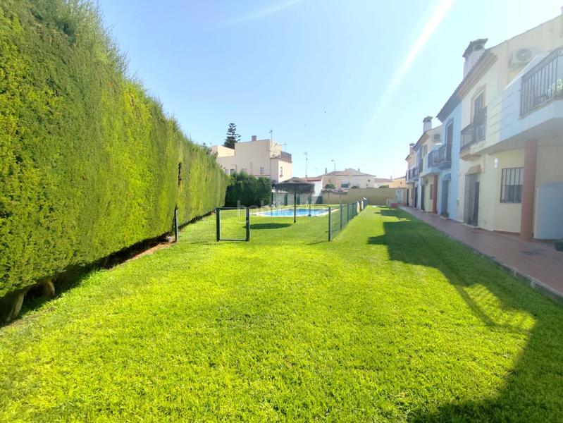 Foto bc492f3c-ad9a-4832-8971-5daa7c4665c1. Casa adosada adosado en venta , 4 dormitorios. en Bollullos de la Mitación