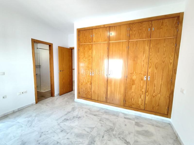 Foto ca4bebf9-5992-435c-986d-66d86e4a2587. Casa adosada adosado en venta , 4 dormitorios. en Bollullos de la Mitación