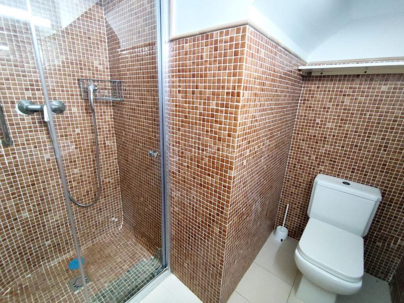 Foto f3bc71fe-6794-47aa-9910-23810cb0e6b3. Casa adosada adosado en venta , 4 dormitorios. en Bollullos de la Mitación