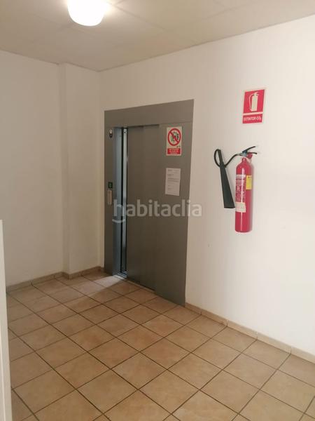 Foto 164f6044-76a4-4a5d-8b1c-78b01f37ff7d. Piso  en venta este, 2 dormitorios. en colores - entreparques Sevilla
