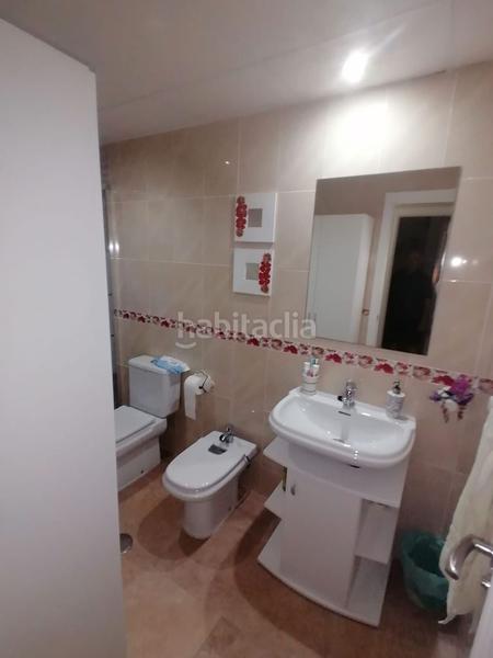 Foto 760d9196-d39f-4802-9505-a3a69919e1c7. Piso  en venta este, 2 dormitorios. en colores - entreparques Sevilla