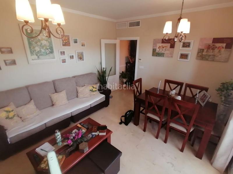 Foto c6507dcb-83b5-4f9a-a5b0-b631ba660e04. Piso  en venta este, 2 dormitorios. en colores - entreparques Sevilla
