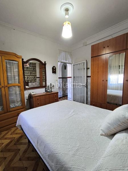 Foto 1acdef72-8573-4cab-b620-96b65f580687. Casa  en venta , 4 dormitorios. en Gelves