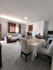 Maison à Sanlúcar la Mayor. Casa en venta en sanlúcar la mayor, 4 dormitorios.