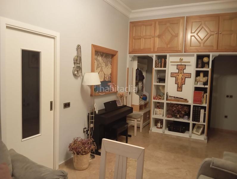 Foto b7c0f348-deee-45eb-bfa6-ead2e18eacd4. Maison avec parking dans Umbrete
