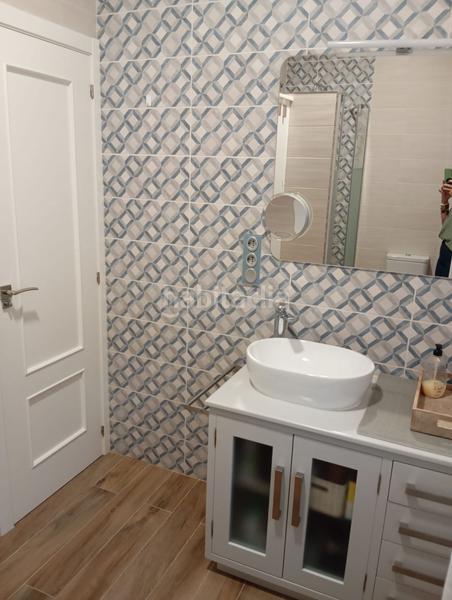 Foto bab5f7a2-42df-4723-86a9-f1ebee399d0c. Maison avec parking dans Umbrete