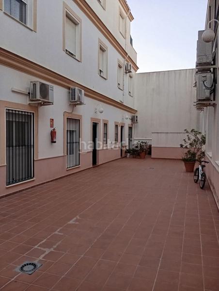 Foto cc87ac39-fb72-43e7-8ff3-5dd0cd9150ee. Maison avec parking dans Umbrete