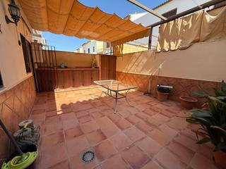 Maison à El Junquillo - Vistalegre. Casa en venta en utrera, 4 dormitorios.