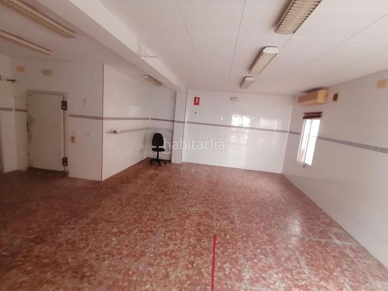 Foto ce3e1345-b122-433f-9848-aafaa26d53c4. Alquiler local comercial local en alquiler en Torreblanca torres. en Sevilla