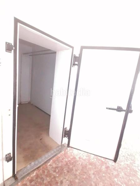 Foto dc33edbe-5df0-4e85-9b7a-75fddd2fbe73. Alquiler local comercial local en alquiler en Torreblanca torres. en Sevilla