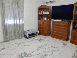 Maison à Villanueva del Ariscal. Casa en venta en villanueva del ariscal, 2 dormitorios.