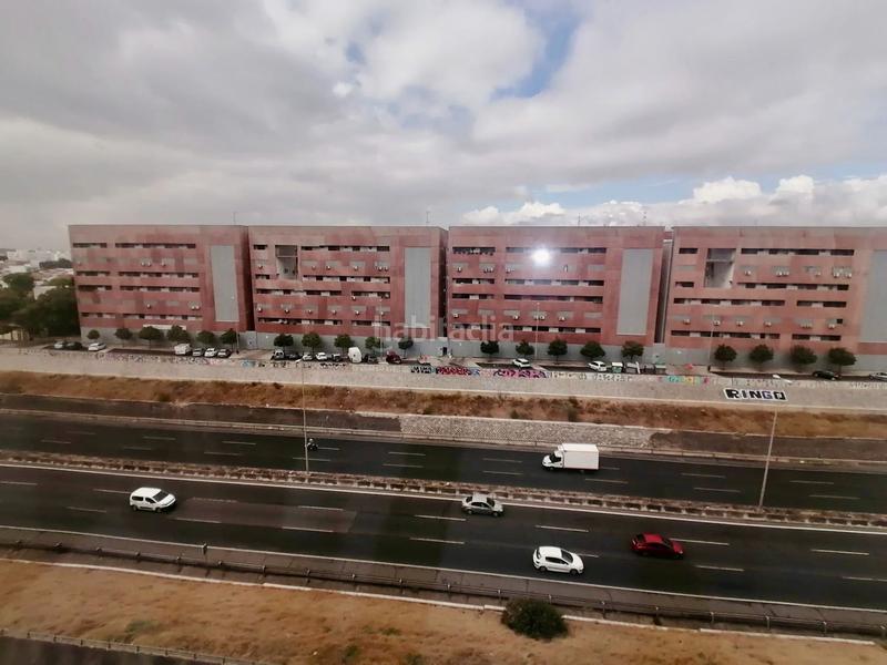 Foto 8659f653-9c4b-41fd-a431-22d577f9cf3c. Appartamento con parcheggio in Palmete Sevilla