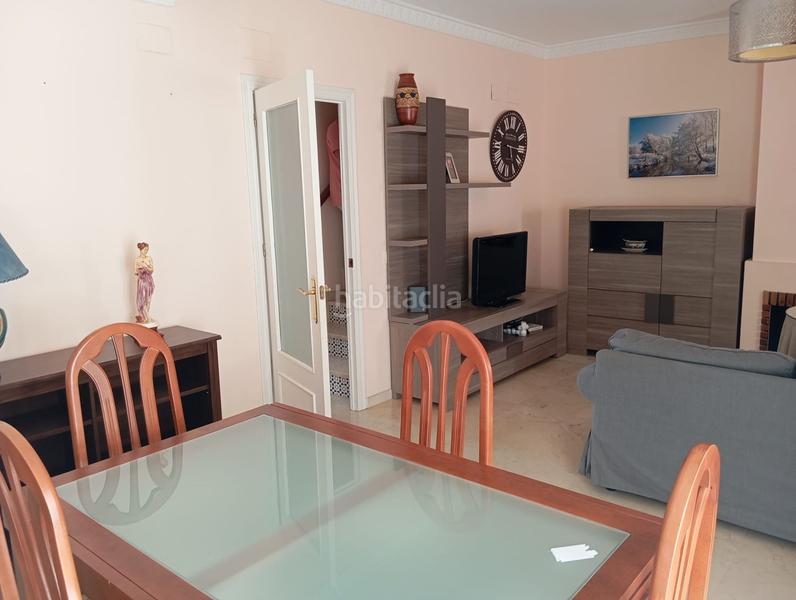 Foto 69d24aa4-78d2-4b85-a617-b49f99ed5912. Casa con parcheggio piscina in Aljamar Tomares