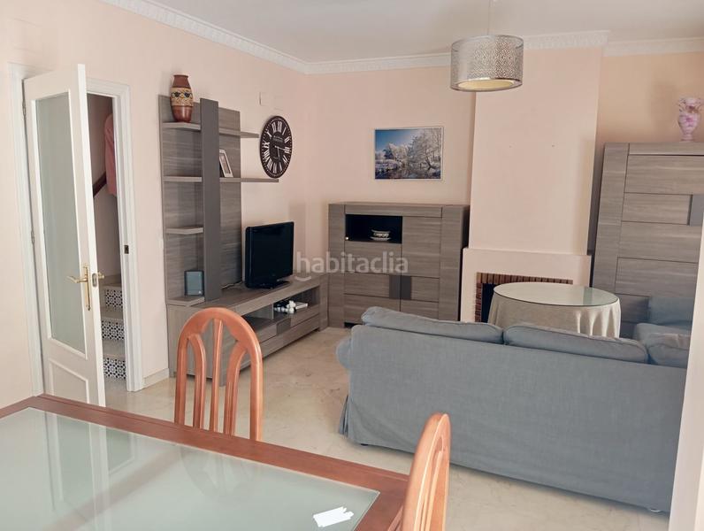 Foto c98c3a57-77c1-42f1-9d6c-57dc12a6c965. Casa con parcheggio piscina in Aljamar Tomares