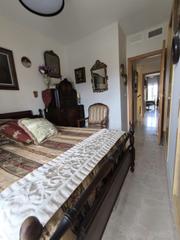 Xalet a Umbrete. Pareado en venta en umbrete, 4 dormitorios.