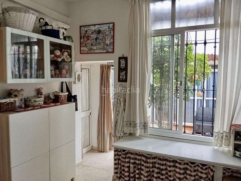 Foto 5a5bff3f-81d3-458a-8daf-9de28644c2e7. Casa adossada amb calefacció a Espartinas pueblo Espartinas