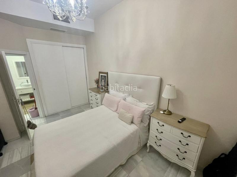 Foto 2d60fdcd-eb4b-4e89-a0a9-7640ef3c6fc7. Pis amb calefacció a Triana Casco Antiguo Sevilla