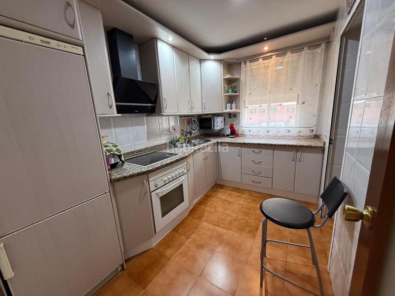 Foto 6341fc17-a91d-4c6c-a493-40f7a62b6c0f. Flat with parking in colores - entreparques Sevilla