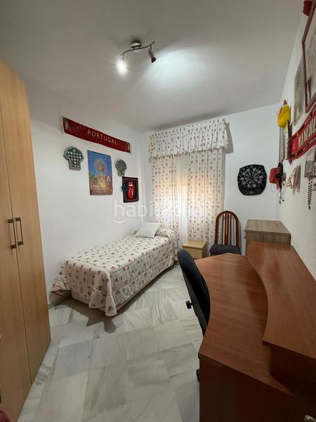 Foto c5d7e5ac-41aa-4127-90b5-75fbe92c350b. Flat with parking in colores - entreparques Sevilla